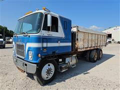 1973 Chevrolet Titan 90 T/A Grain Truck 