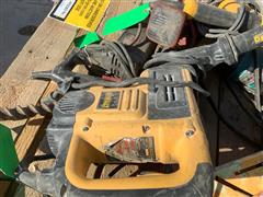 items/d427e527fa9ced119ac400155d423b69/makitahr4040celectrichammerdrill_8900a0f26f8a402ea7348af43844d314.jpg