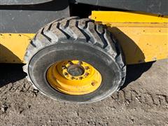 items/d42c96ff4cb2ed119ac40003fff922e3/2002newhollandl190superboomskidsteer_7378af6c130442b1803037f481b2233d.jpg