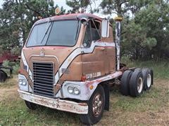 1961 International 405 T/A Cabover Truck Tractor 