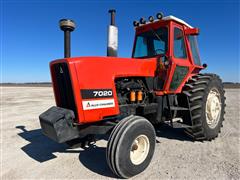 1981 Allis-Chalmers 7020 2WD Tractor 