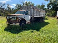 1974 Chevrolet C65 T/A Grain Truck 