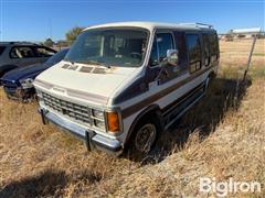 Dodge Ram Van 