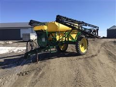 John Deere Redball 570 Pull-Type Sprayer 