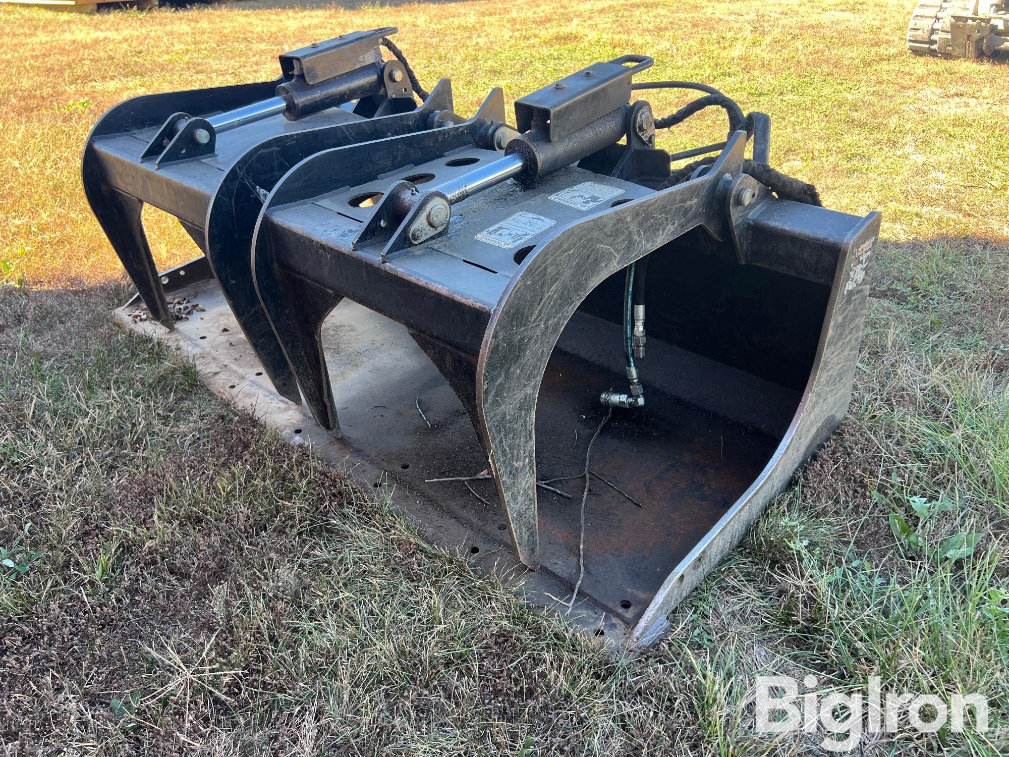 72" Skid Steer Grapple 