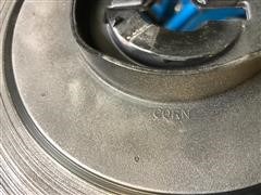 items/d5140fc3893cec11a3ee0003fff90bee/2009johndeere17608r30foldingplanter_1315806b2c014812aca77f8248d89c4c.jpg