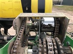 items/d5140fc3893cec11a3ee0003fff90bee/2009johndeere17608r30foldingplanter_6f29fd41b29d479fae29edb4cf78ff4b.jpg