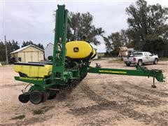 items/d5140fc3893cec11a3ee0003fff90bee/2009johndeere17608r30foldingplanter_72f93b025d904de4bf4f828ce1db6462.jpg