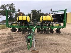 items/d5140fc3893cec11a3ee0003fff90bee/2009johndeere17608r30foldingplanter_b49961cdf3e24a1db47e72f858471936.jpg
