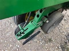items/d5140fc3893cec11a3ee0003fff90bee/2009johndeere17608r30foldingplanter_c5cc42e69c2f4e6fb45a7b165a979785.jpg