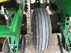items/d5140fc3893cec11a3ee0003fff90bee/2009johndeere17608r30foldingplanter_c7c850d1ff5340f5aba949756ac452db.jpg
