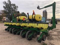 items/d5140fc3893cec11a3ee0003fff90bee/2009johndeere17608r30foldingplanter_dc286c7d44dd4ebf836310642d1fe8a4.jpg
