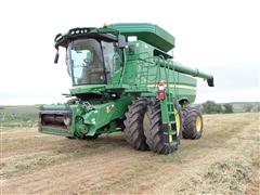 2014 John Deere S670 4WD Combine 