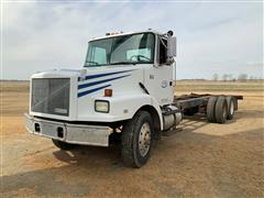1992 White GMC WG64 T/A Cab & Chassis 
