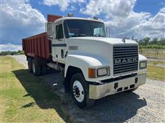 1997 Mack CH613 T/A Manure Spreader Truck 