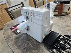 Pfaff Hobbylock 2.0 Sewing Machine 