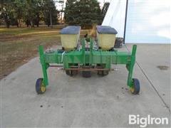 items/d692a813e29def1195f6000d3a620d5e/johndeere7000-71002row303pointmountplanter_13e396197ff2447bbc1309a21927c32c.jpg