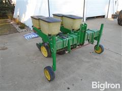 items/d692a813e29def1195f6000d3a620d5e/johndeere7000-71002row303pointmountplanter_4940c7079d2d4c99b9de2bf1da981dac.jpg