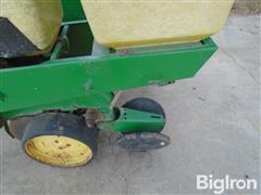 items/d692a813e29def1195f6000d3a620d5e/johndeere7000-71002row303pointmountplanter_e6e298b081bc484a80e4be672f4b7dac.jpg