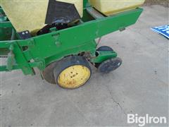 items/d692a813e29def1195f6000d3a620d5e/johndeere7000-71002row303pointmountplanter_f504eb02849f458f8139b59eecc6dd2b.jpg