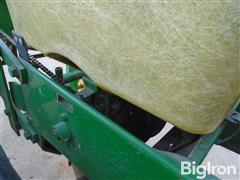 items/d692a813e29def1195f6000d3a620d5e/johndeere7000-71002row303pointmountplanter_fa41eafc1bb747629c28ae624e72d65f.jpg