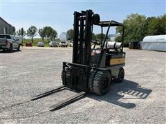 Caterpillar V60B Forklift 