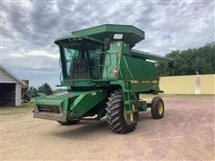 1990 John Deere 9500 Combine 