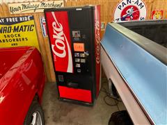Coca Cola Vending Machine 