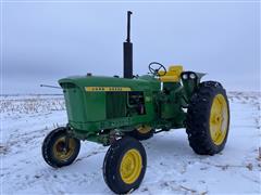 1969 John Deere 2520 2WD Tractor 