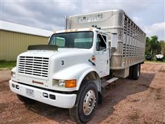 1991 International 4900 S/A Livestock Truck 