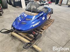 2001 Polaris RMK 700 Snowmobile 