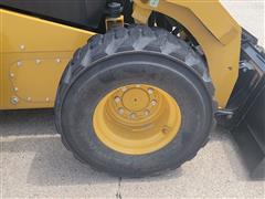 items/d7a6143e2c3dee11a81c0022488cca71/skidsteer-6_8910c16deff34dd5a7c8cb1775f513c3.jpg