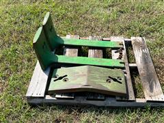 items/d7ba77070038ee11a81c000d3a61103f/johndeere4020frontendweights_1e49eb93d4ed4604bba2e6dacb26bf90.jpg