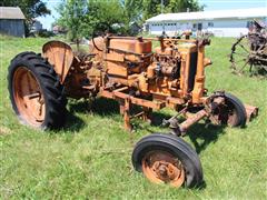 John Deere 420 Industrial 2WD Tractor 