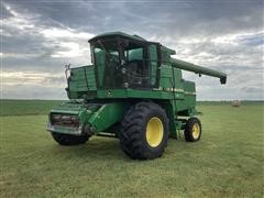 1988 John Deere 8820 Titan II Combine 