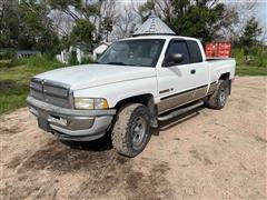 1998 Dodge RAM 1500 4x4 Extended Cab Pickup 