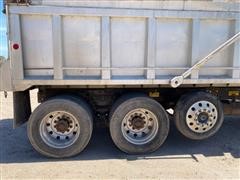 items/d88717c6251bed11b5cf00155d72f54a/2005sterlinglt9500tadumptruck_2202e8c4241d486fbedefe4f5d26957f.jpg