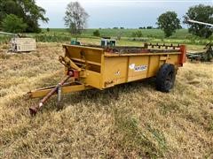 Knight 252 Manure Spreader 