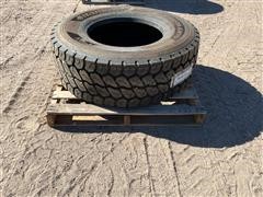 Hankook 15R22.5 Tire 