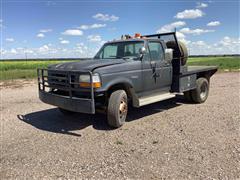 1995 Ford F450 Super Duty 2WD Flatbed Pickup 