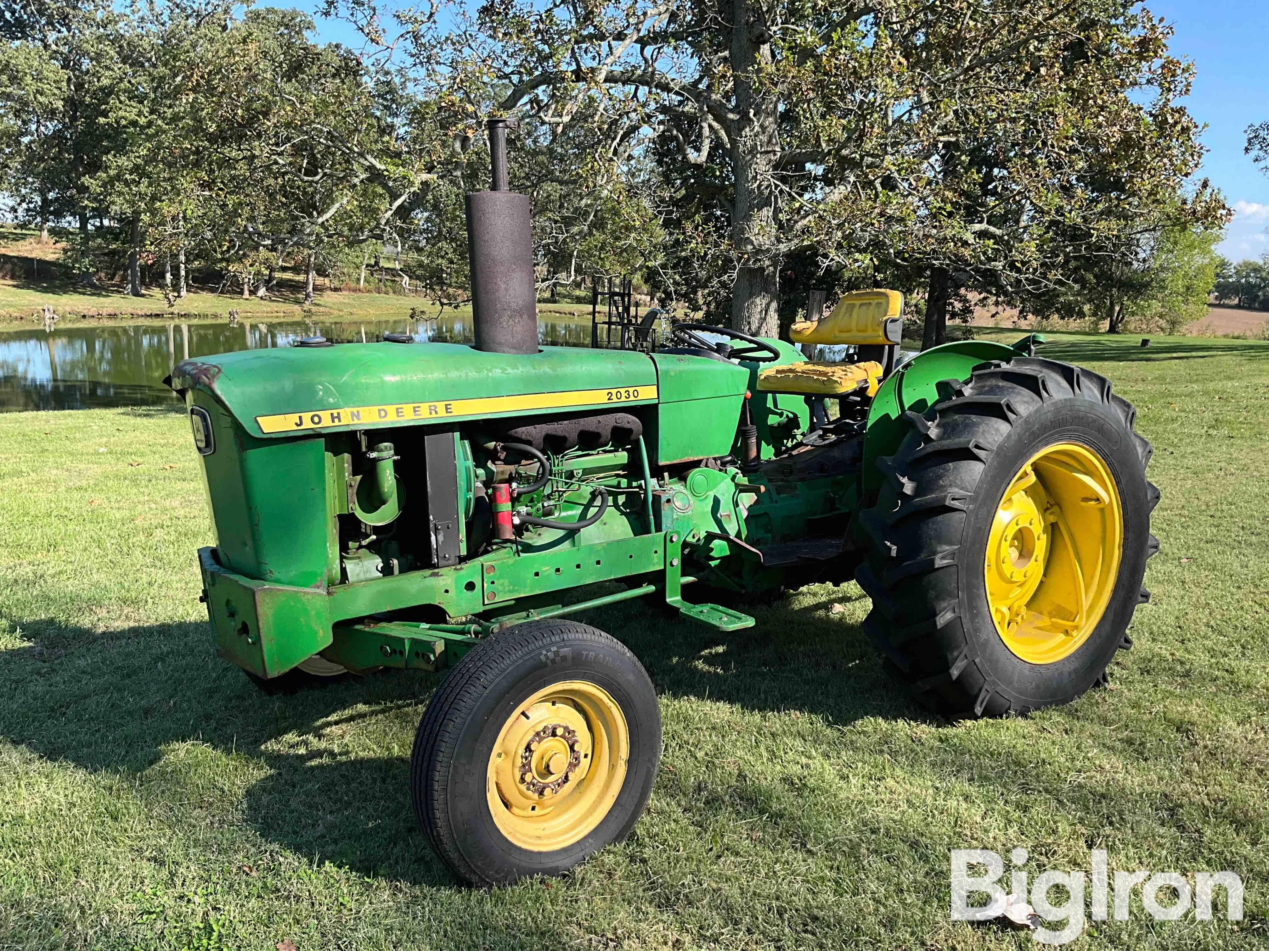 1972 John Deere 2030 2WD Tractor 