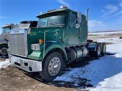 1985 White WCM64T T/A Truck Tractor 
