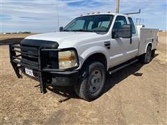 2008 Ford F350XL Super Duty 4x4 Extended Cab 4 Door Utility Pickup 
