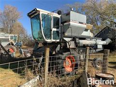 Gleaner M2 Combine 