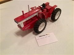 2000 White A4T-1400 1/16th Scale Model Tractor 