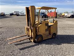 Towmotor 441SLP3024 Forklift 