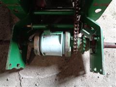 items/d98d09a1b6c6ed11a81c6045bd4cc723/johndeere72007300plantertransmission_2eca3d9cf78642229c614a5cbea64e7e.jpg