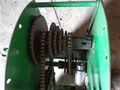 items/d98d09a1b6c6ed11a81c6045bd4cc723/johndeere72007300plantertransmission_d87a2277d6e74d6990ca45768c467fdb.jpg