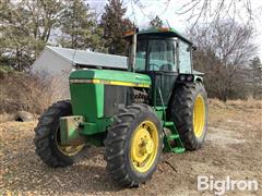 1991 John Deere 2955 Tractor 