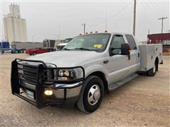 2004 Ford F350 2WD Service Pickup 